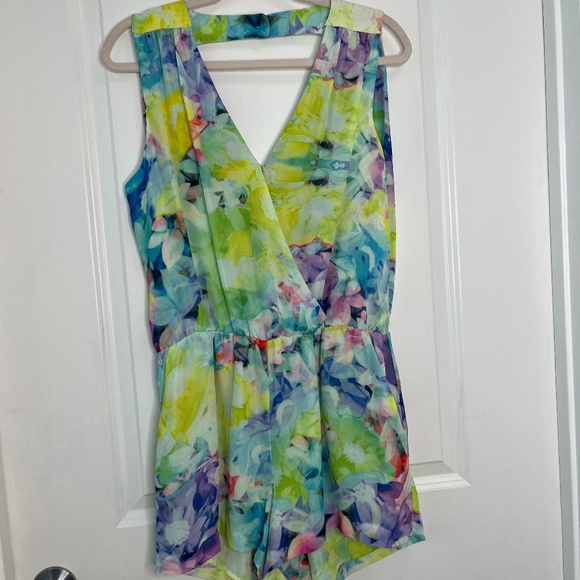 Parker Watercolor Floral Print Romper – Size L - Picture 1 of 15
